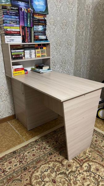 Письменный стол