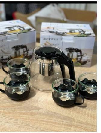 Продам набор чайник и кружки