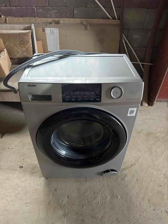 Продам стиральную машинку Haier