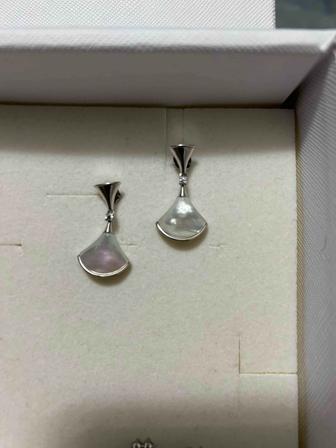 Продам серьги серебро Chopard