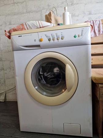 Продам стиральную машинку, 5 кг