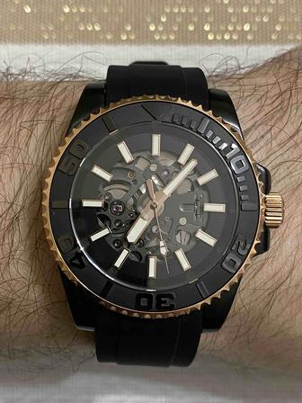 Sub submariner skeleton black gold