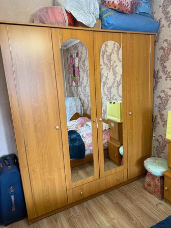 Спальный гарнитур