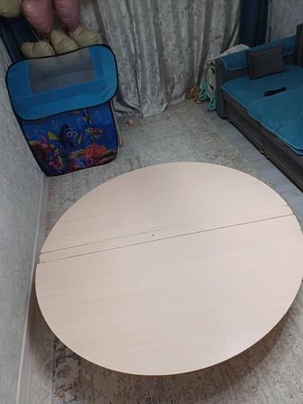Продам дөңгелек жер үстел