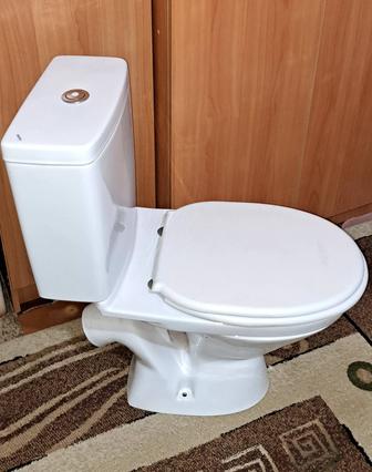 Унитазы в сборе в идеальном состоянии б/у.