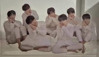 Подставка BTS Love Yourself TEAR