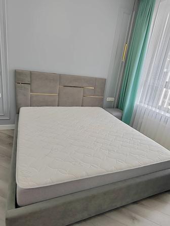 Двухспальная кровать
