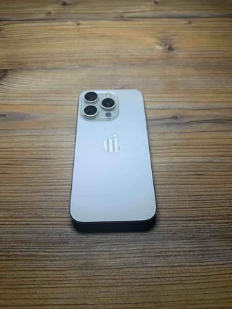 Айфон 15pro 256g.