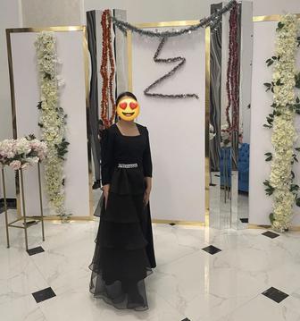 Черный платье