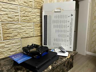 PlayStation 4 Slim 1tb 2 джойстика