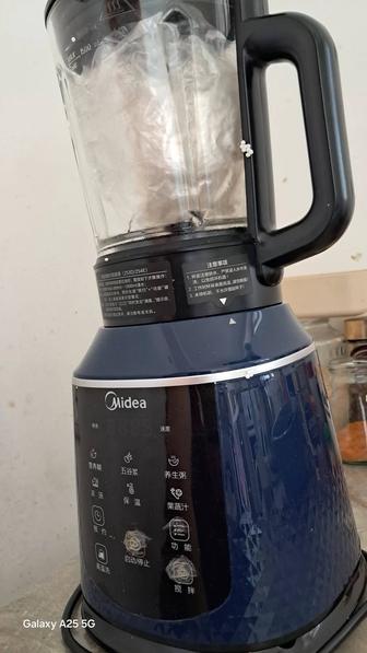 Продам бленда, Midea