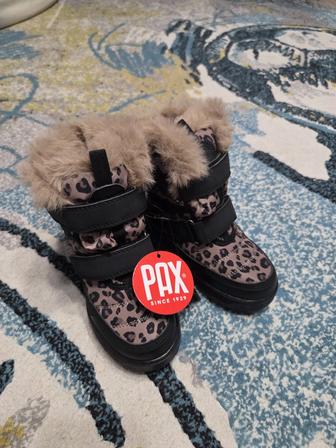 Зимние сапоги на девочку шведского бренда PAX