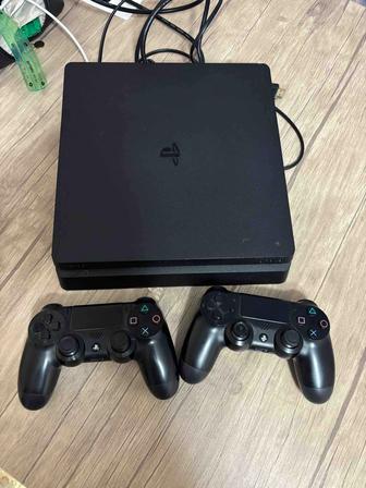 продам playstation 4 slim