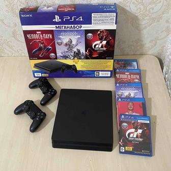 Продам PlayStation 4