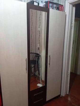 Срочно продам шкаф