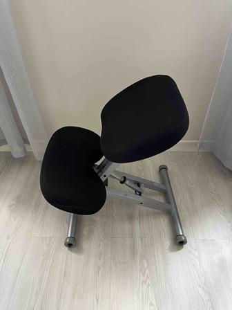 Эргономический стул Smartstool KM01