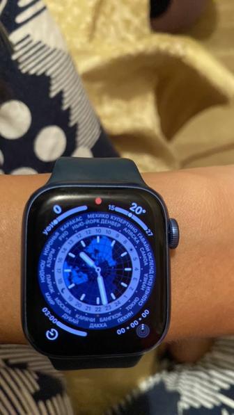 Apple Watch 7 (40mm)