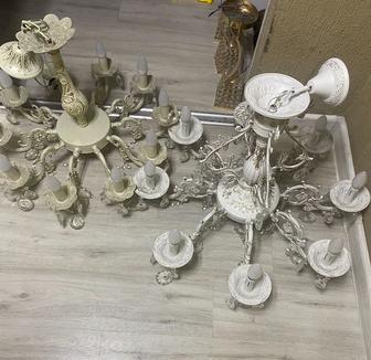 Продам люстры в отличном состоянии