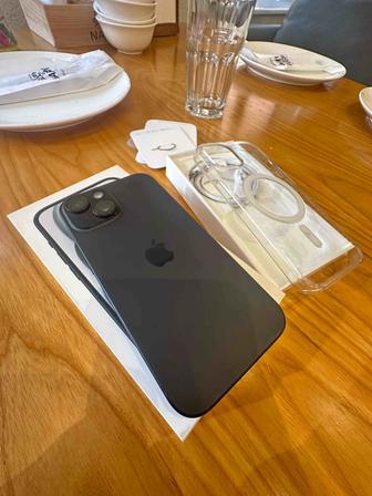 iPhone 15, 128 GB черный