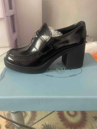 Туфли женские PRADA