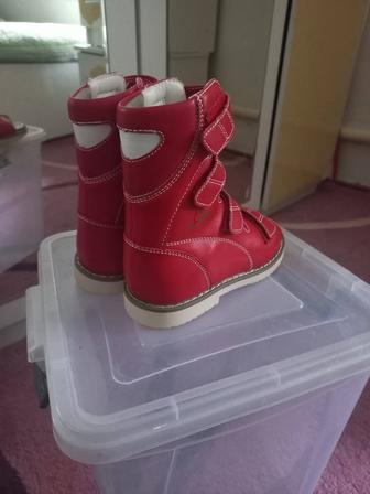 Продам ортопедический обувь зима и лета