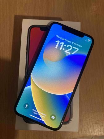 iPhone X black