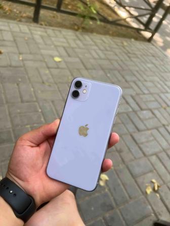 iPhone 11 почти новый