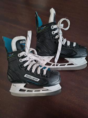 Продам детские коньки Bauer
