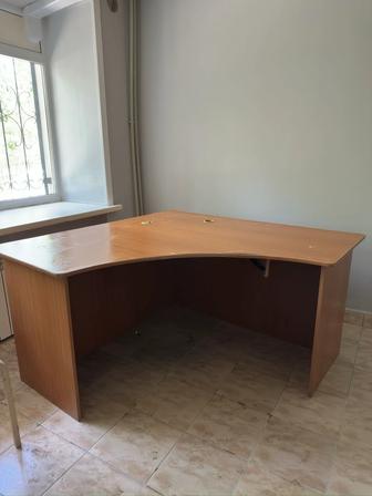 Офисный большой стол