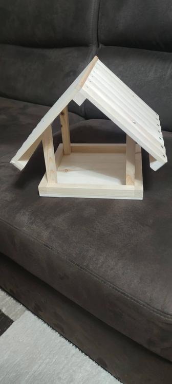 Кормушка для птиц