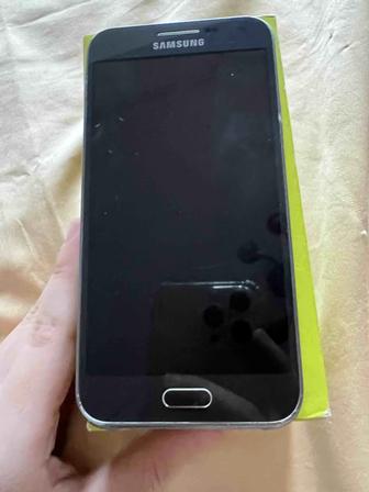 Samsung Galaxy E5.