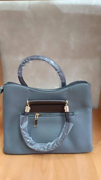 Продам сумку женскую новую