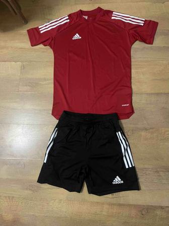 Костюм спортивный Адидас