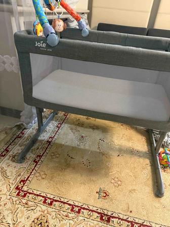 Детская кровать манеж