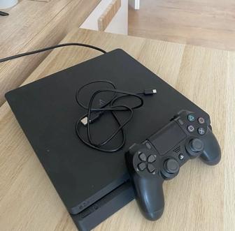 PlayStation 4 slim 1tb