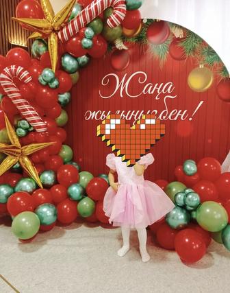 Продам новогодний платье для 3-4 года девочке