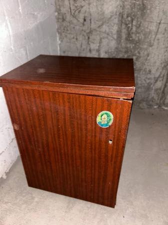 Продам швейную машинку