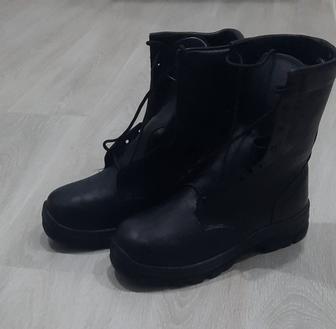 Продам берцы зимние