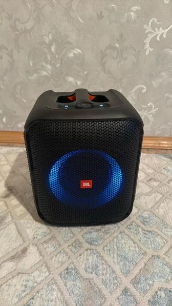 Музыкальная колонка JBL Partybox Encore Essential