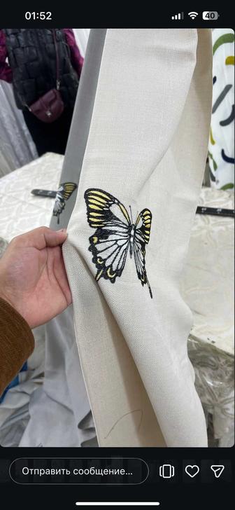 Продам шторы бежевого оттенка с принтом бабочек