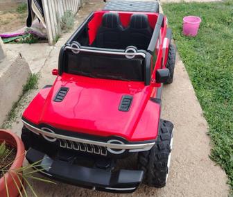 Продам детский автомобиль
