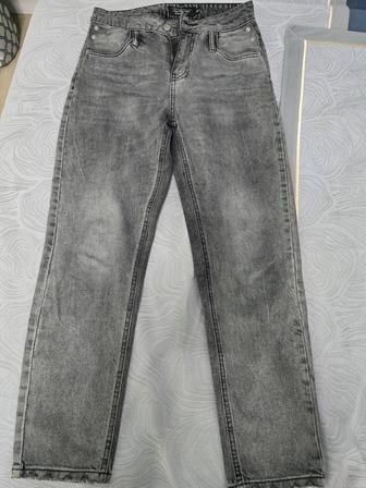 Продам джинсы