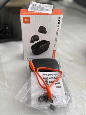 Беспроводные наушники JBL