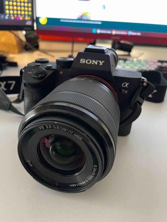 Продам Sony A7 III с китовым объективом 28-70 мм
