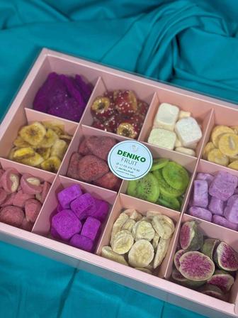 Сублимированный фрукты и мороженое