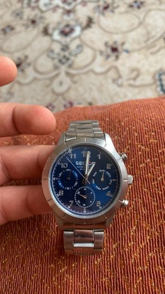 Продам часы sector