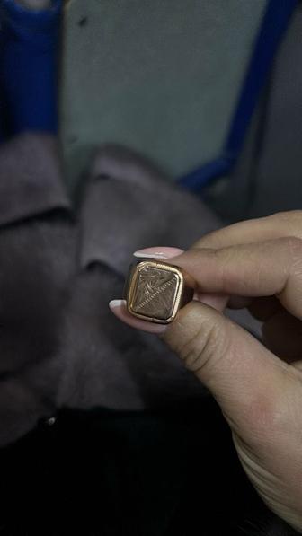 Печатка золотое