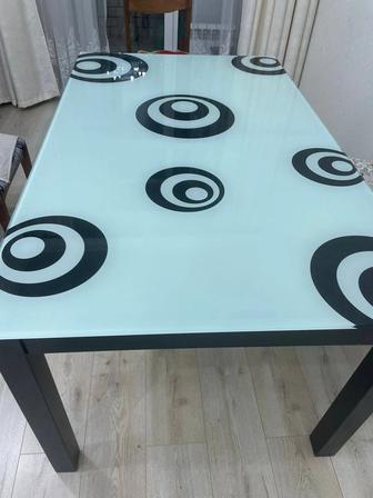 Стол кухонный