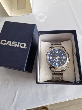 Продам Новые часы