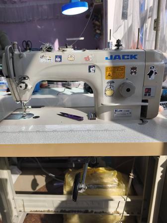 Продаю промышленную швейную машину Jack - 9100B